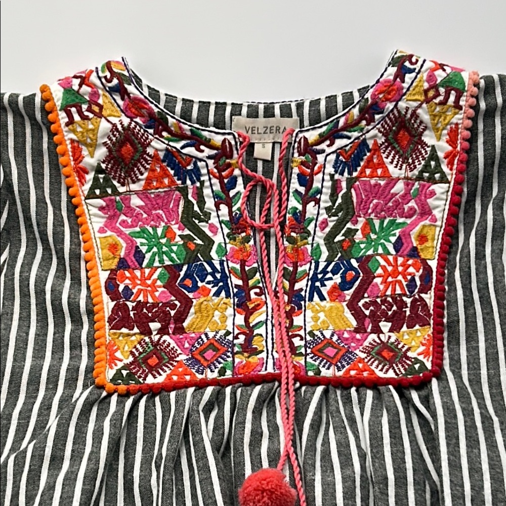 Velzera Embroidered Boho Tunic Gray Striped Pom Pom Blouse Lagenlook Top Small - Picture 6 of 15